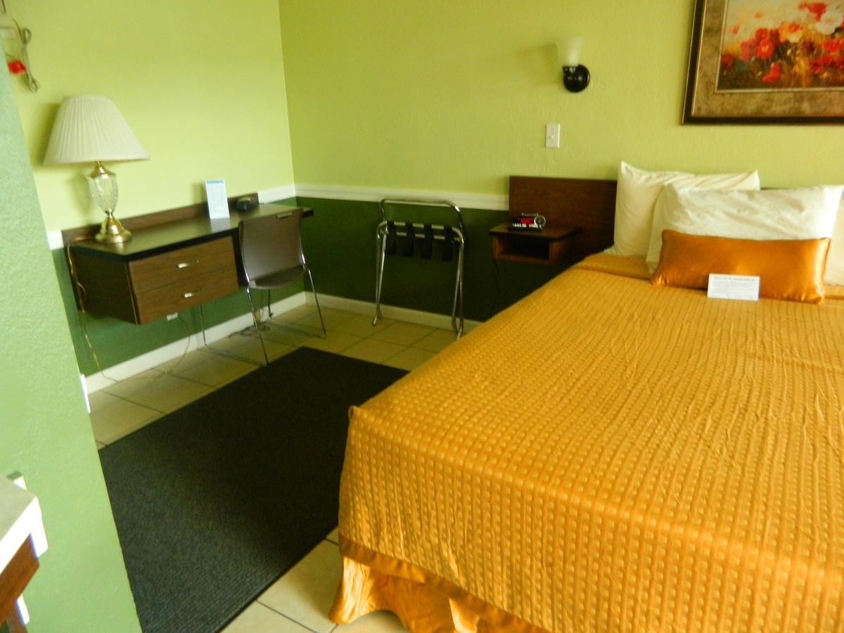 Country Motor Inn Ливингстон Экстерьер фото
