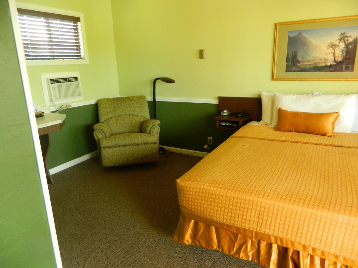 Country Motor Inn Ливингстон Экстерьер фото