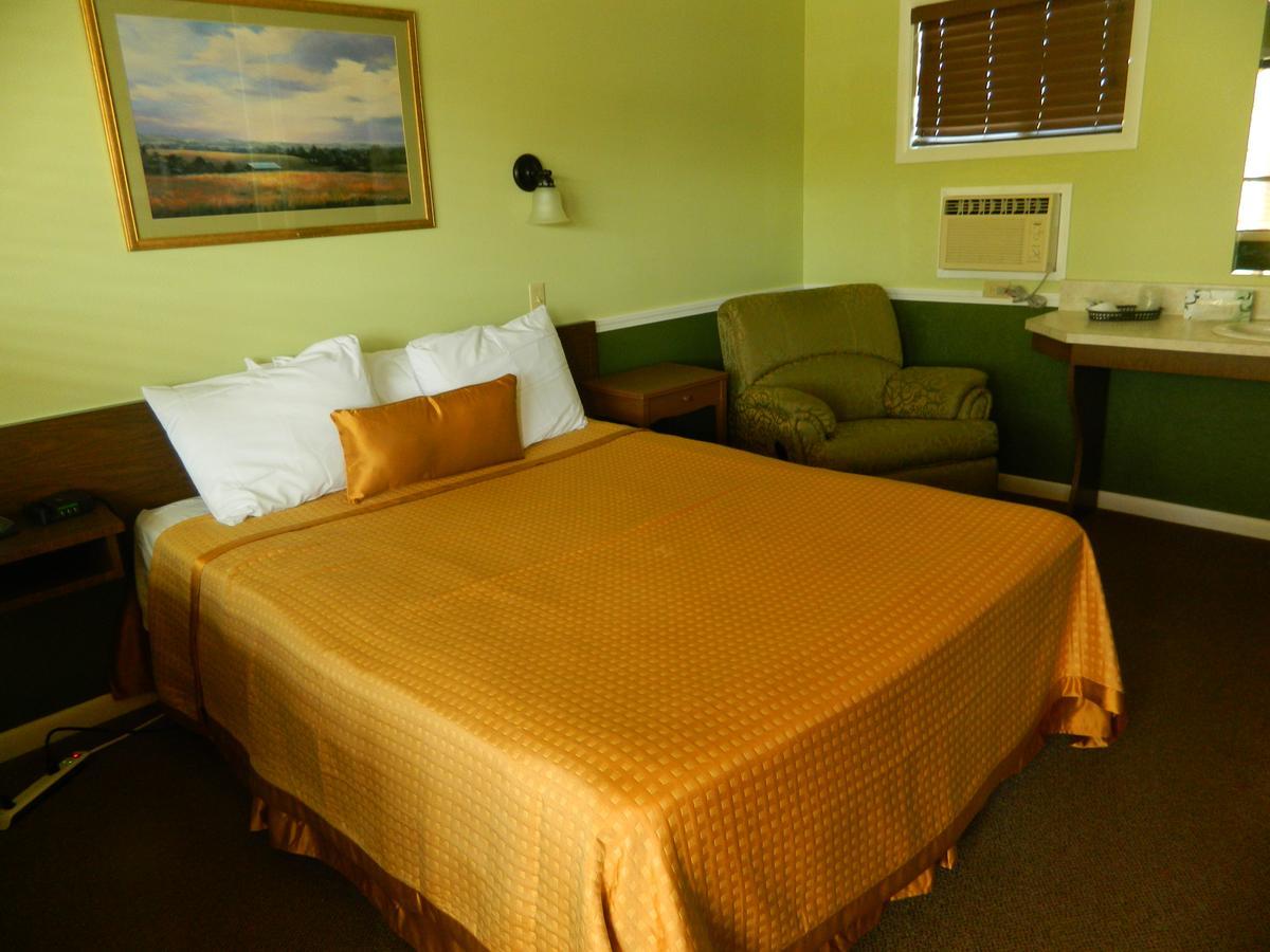 Country Motor Inn Ливингстон Экстерьер фото